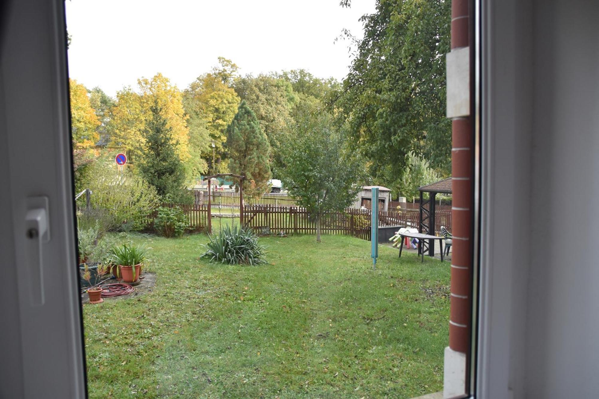 Ferienwohnung Und Pension "Zur Aue" Konigsbruck Exterior photo